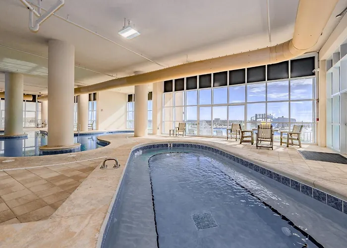 Phoenix Gulf Towers 1802 Apartment