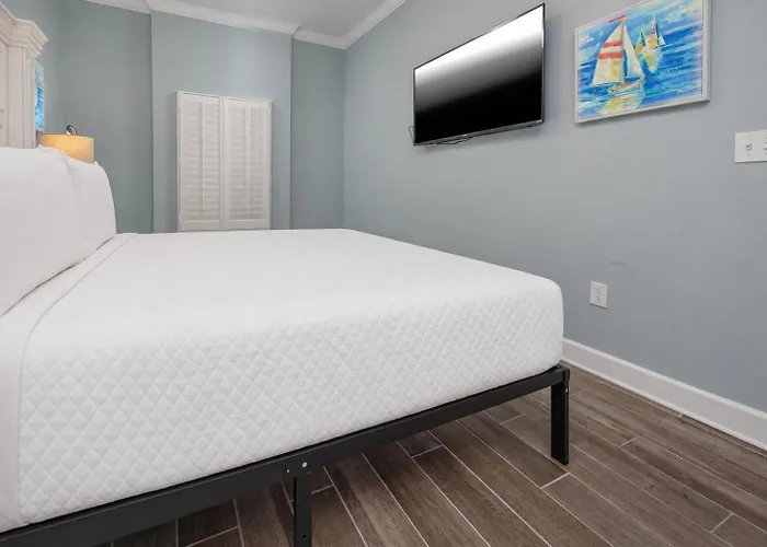 Phoenix Gulf Towers 1802 Apartment *