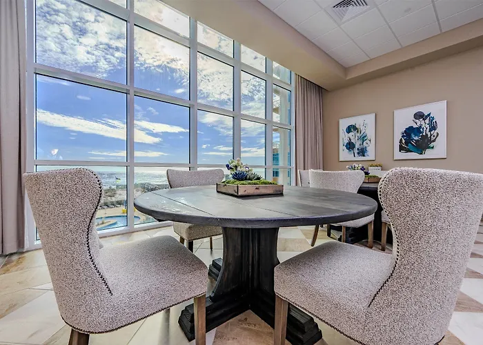 Phoenix Gulf Towers 1802 Apartment